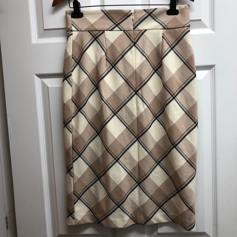 Ann Taylor Tan and Cream Plaid Pencil Skirt - Picture 2 of 7